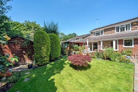 3 bedroom detached house for sale, New Place Road, Pulborough, West Sussex