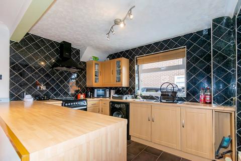 3 bedroom semi-detached house for sale, Cherrywood Close, Leyland PR25