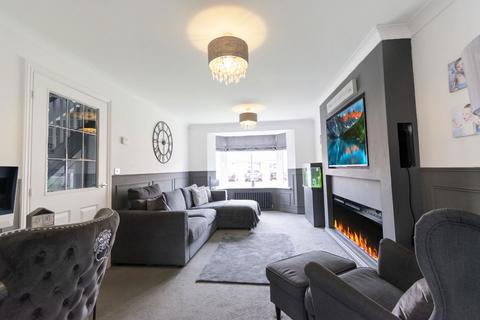 1 Llama Close, Leyland, PR25 3NT