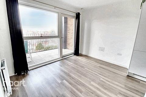 1 bedroom apartment for sale, Ron Leighton Way, London