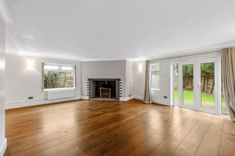 2a River Way, Epsom, KT19 0HH