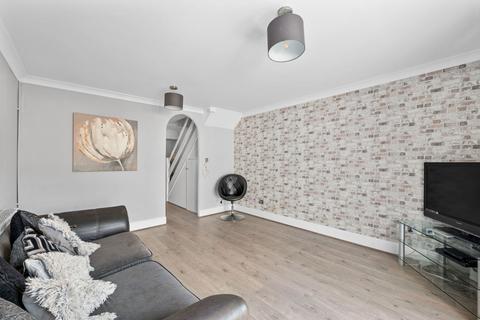 18 Andrews Close, Worcester Park, KT4 8PF