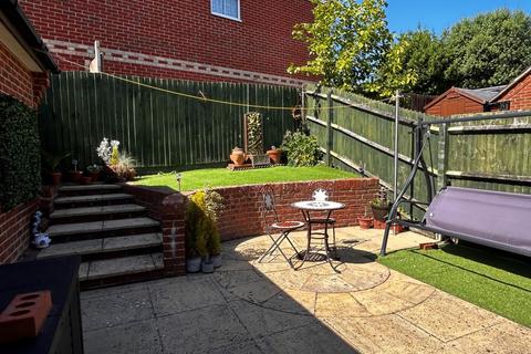 18 Carmel Close, Poole, BH15 4RD