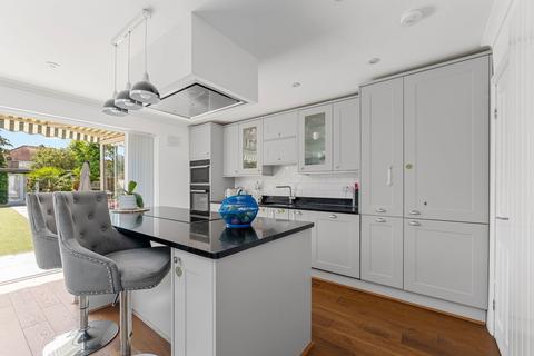 81 River Way, Epsom, KT19 0HL