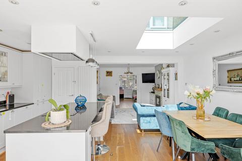 81 River Way, Epsom, KT19 0HL