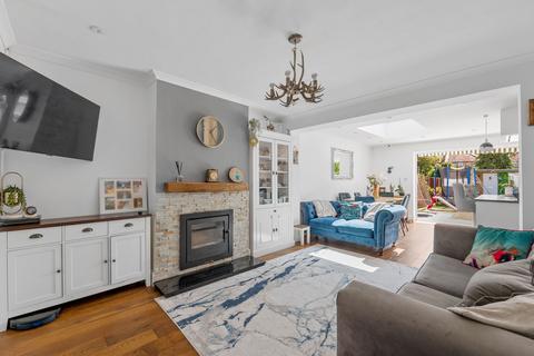 81 River Way, Epsom, KT19 0HL