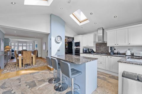 61 Gander Green Lane, Sutton, SM1 2EP