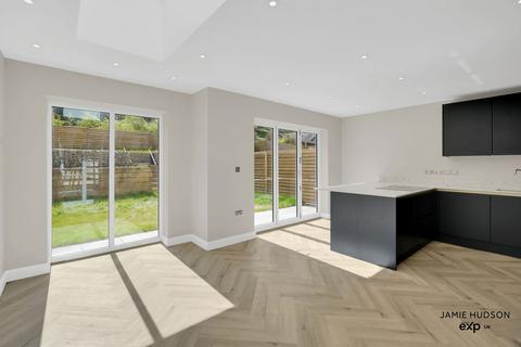 5 bedroom detached house for sale, Quarry Road, Chorley PR6