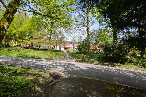 24 Brantfell Road, Blackburn, BB1 8DN