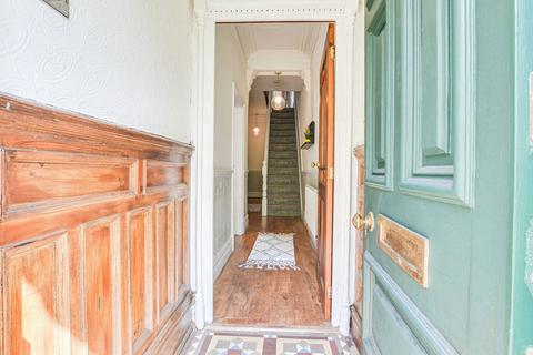 24 Brantfell Road, Blackburn, BB1 8DN