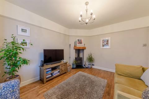 10 Beech Road, Stourbridge, DY8 2AR