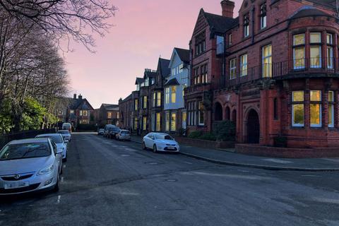 Flat 3, Red Gables Chatsworth Square, Carlisle, CA1 1HE