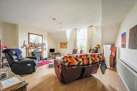 Flat 3, Red Gables Chatsworth Square, Carlisle, CA1 1HE