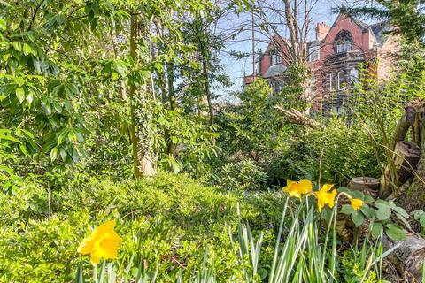 Flat 3, Red Gables Chatsworth Square, Carlisle, CA1 1HE