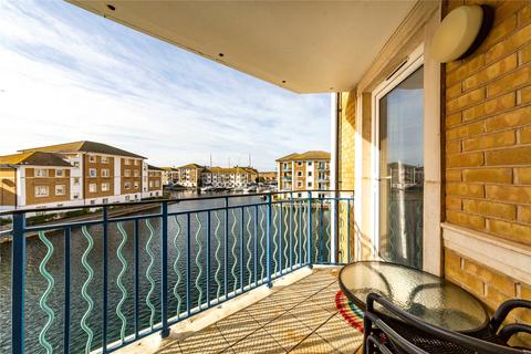 2 bedroom flat to rent, St. Vincents Court, The Strand, Brighton, BN2