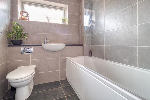 11 Mitchell Close, Nottingham, NG6 7BT