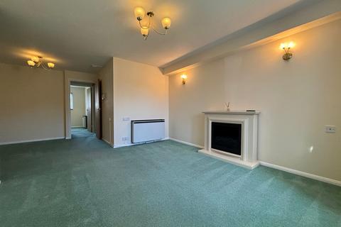 1 bedroom retirement property for sale, Berryscroft Road, Staines-upon-Thames, TW18
