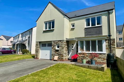 4 bedroom detached house for sale, Furze Vale, St Austell PL25