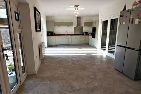 8 Lambert Place, Saxilby, Lincoln, LN1 4AP