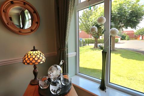 27 Warwick Close, Saxilby, Lincoln, LN1 2FT
