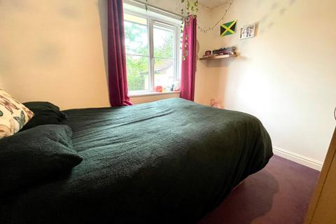 10 Century Close, St Austell, PL25 3UY
