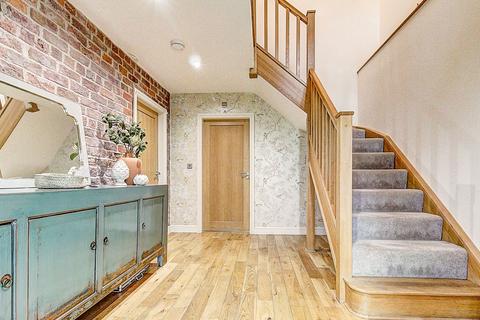 1, Picton Barns Ash Hey Lane, Picton, Chester, CH2 4HD