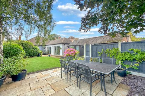 3 bedroom detached bungalow for sale, Lampits Hill, Stanford-le-hope SS17