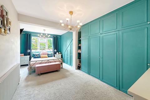 11 Vincent Avenue, Horndon On The Hill, Stanford-le-hope, SS17 8LW
