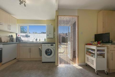 49 Wills Hill, Stanford-le-hope, SS17 7AY