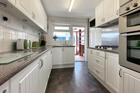 21 Hadfield Road, Stanford-le-hope, SS17 0DX