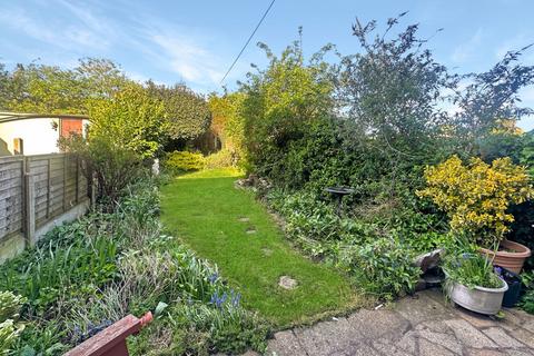 18 Brunel Close, Tilbury, RM18 8EJ
