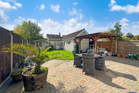 24 Grove Road, Stanford-le-hope, SS17 0ED