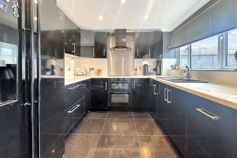 9 Deben, East Tilbury, Tilbury, RM18 8RG