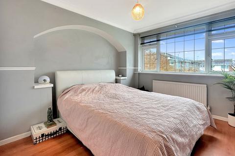 9 Deben, East Tilbury, Tilbury, RM18 8RG