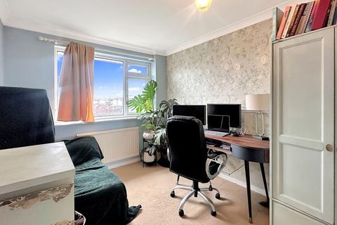 9 Deben, East Tilbury, Tilbury, RM18 8RG