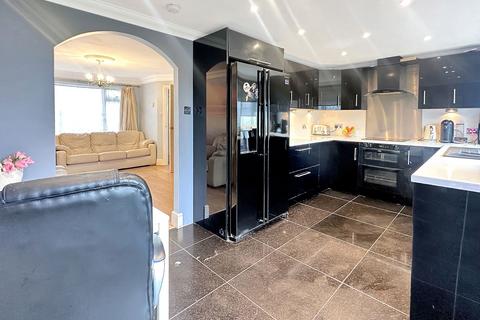 9 Deben, East Tilbury, Tilbury, RM18 8RG