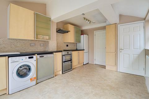 3 bedroom terraced house for sale, Salisbury Road, Harpenden, Hertfordshire, AL5