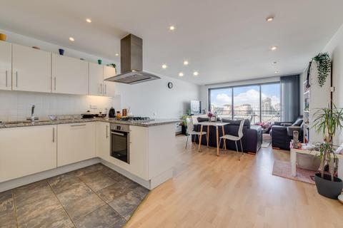 2 bedroom apartment for sale, Ocean Wharf, Westferry Road, London, E14