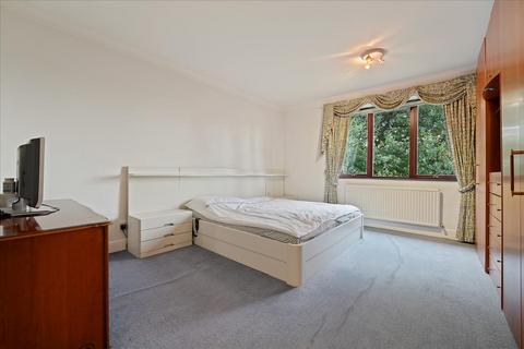 2 bedroom flat for sale, Perivale Lodge, Perivale Lane, Greenford, London, UB6