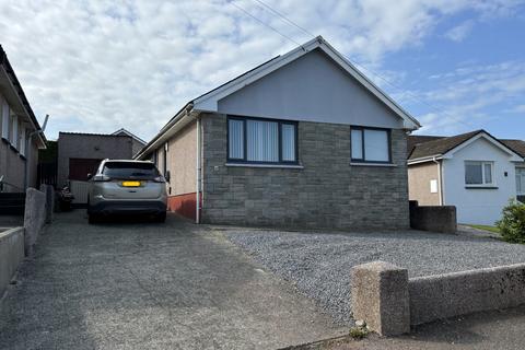 3 bedroom bungalow for sale, Silverstream Drive, Hakin, Milford Haven, Pembrokeshire, SA73