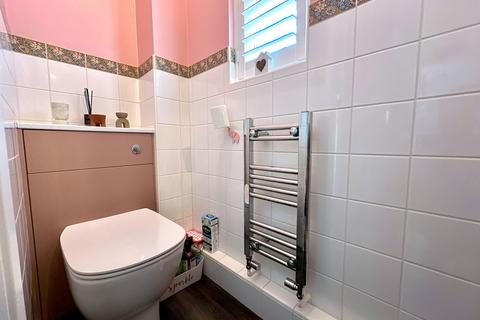 11 Whitmore Crescent, Chelmsford, CM2 6YN