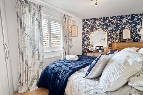 11 Whitmore Crescent, Chelmsford, CM2 6YN