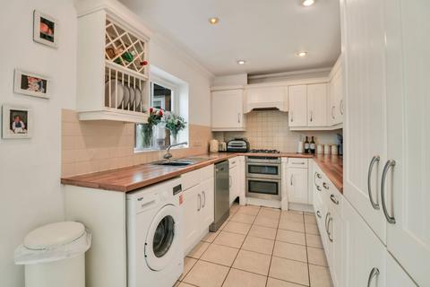 4 bedroom semi-detached house for sale, Hare Bridge Crescent, Ingatestone CM4