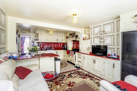 8 Broadway, Barrow-in-furness, LA13 0DX