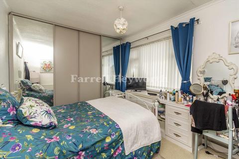 8 Broadway, Barrow-in-furness, LA13 0DX