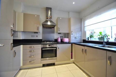 2 bedroom terraced house for sale, Melford Road, Slough, Berkshire, SL2