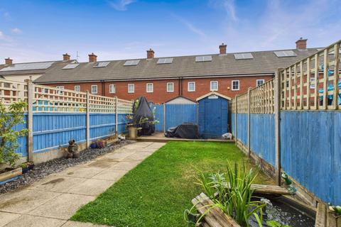 2 bedroom terraced house for sale, Melford Road, Slough, Berkshire, SL2