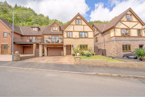 6 bedroom detached house for sale, The Glade, Blackwood NP12