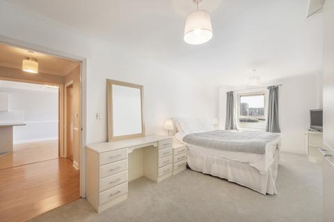 38 Langbourne Place, London, E14 3WN