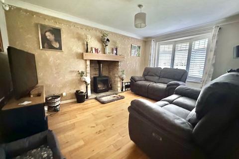 15 Waterside Way, Wolverhampton, WV9 5LL